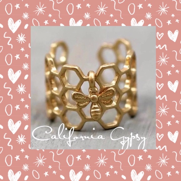 Honeycomb Bee Charm Ring 🐝 - Picture 2 of 9